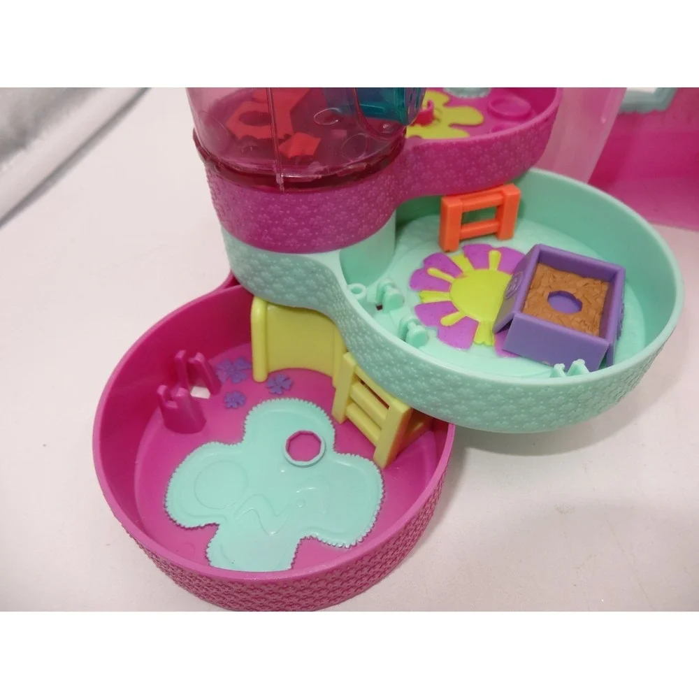 Littlest Pet Shop Doggie Diner Playset LPS Teeniest Hamster Hideawa Beauty Salon